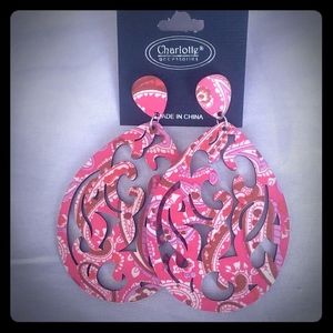 3/$15 NWT Mulitcolor Wooden Laser Cut Earrings